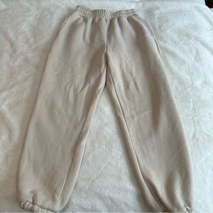 Comfrt Sweatpants Size Medium